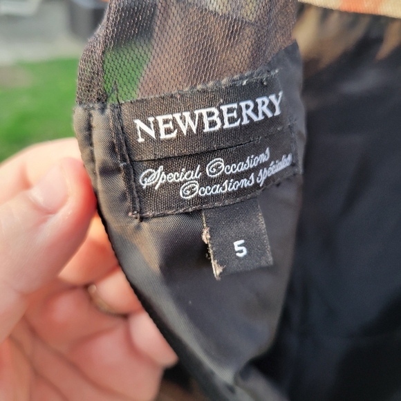 Girls Size 5 Newberry Special Occasions Sequin Black Mesh Lined Ruffle Dress - Picture 3 of 4